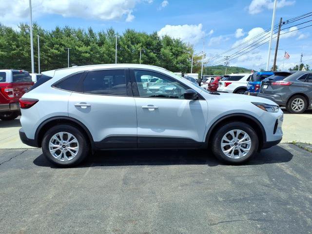 Certified 2025 Ford Escape Active AWD/4WD image 2