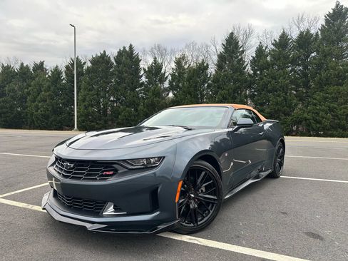 Used 2021 Chevrolet Camaro LT w/ RS Package image 2