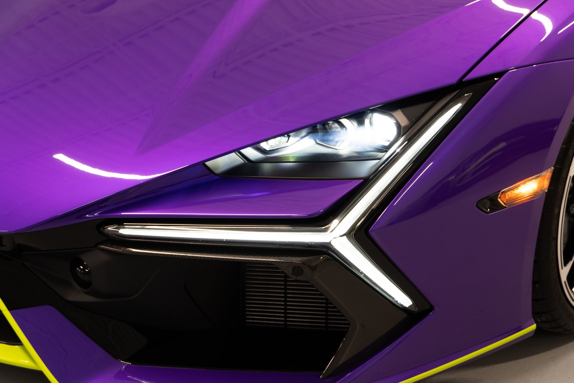 Used 2024 Lamborghini Revuelto AWD/4WD image 6