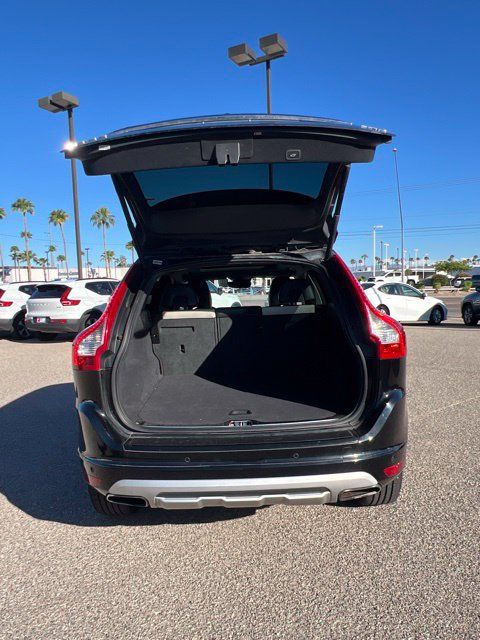 Used 2017 Volvo XC60 T6 Dynamic w/ Preferred Option Package AWD/4WD image 31