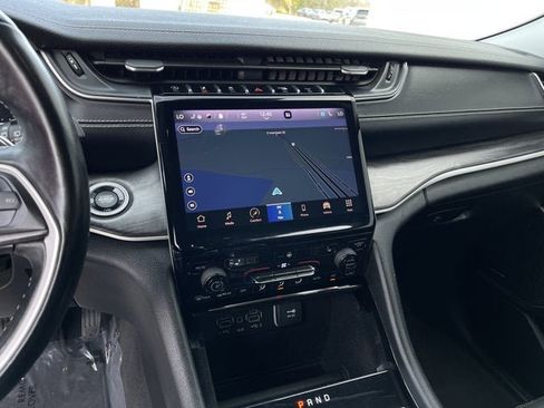 Used 2021 Jeep Grand Cherokee L Limited image 16