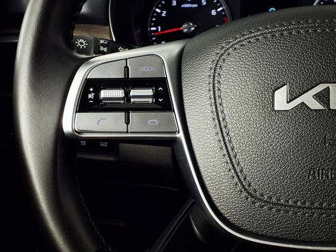 Used 2022 Kia Telluride EX w/ EX Premium Package FWD image 21