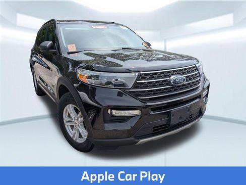 Used 2023 Ford Explorer XLT w/ Equipment Group 202A image 4