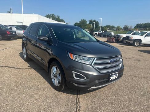 Used 2017 Ford Edge SEL w/ Class II Trailer Tow Package AWD/4WD image 3