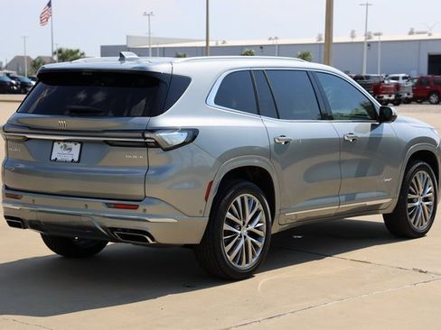New 2026 Buick Enclave Avenir w/ Super Cruise Package image 8