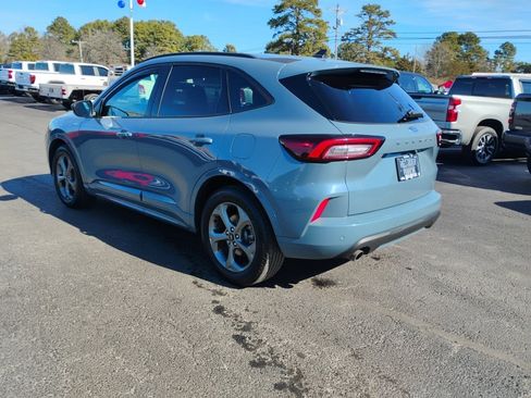 Used 2023 Ford Escape ST-Line image 7