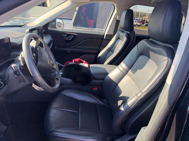 Used 2025 Lincoln Aviator AWD w/ Jet Appearance Package image 6