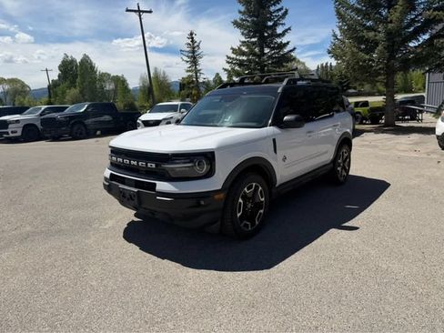 Used 2022 Ford Bronco Sport Outer Banks w/ Tech Package AWD/4WD image 2