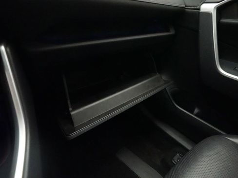 Used 2019 Toyota RAV4 Limited AWD/4WD image 30