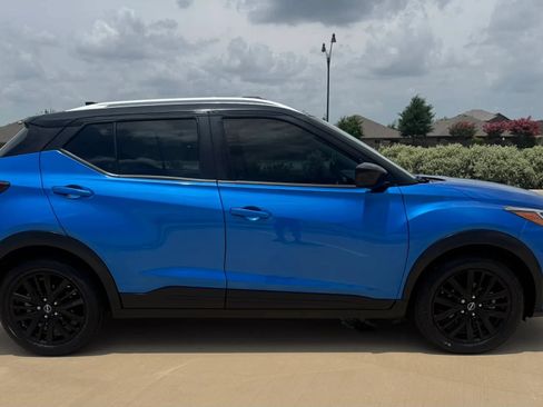 Used 2023 Nissan Kicks SV FWD image 10