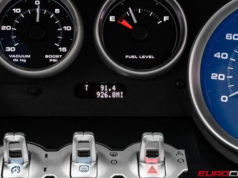 Used 2006 Ford GT RWD image 36
