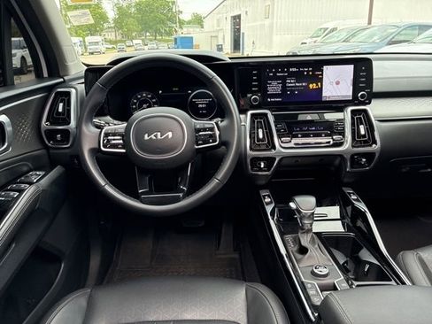 Used 2023 Kia Sorento SX FWD image 22