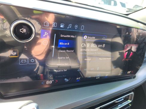 Certified 2026 Chevrolet Traverse LT w/ Driver Confidence Package image 29