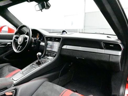 Certified 2018 Porsche 911 GT3 RWD image 14