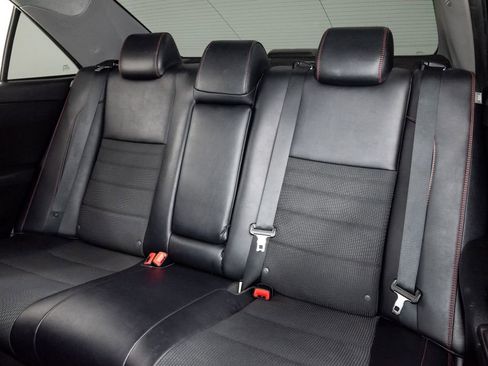 Used 2016 Toyota Camry SE FWD image 21