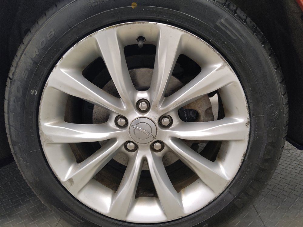 Used 2015 Chrysler 200 C FWD image 31