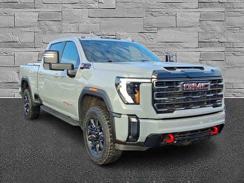 Used 2024 GMC Sierra 3500 AT4 w/ AT4 Premium Plus Package image 2