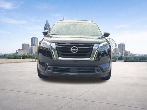 Certified 2025 Nissan Pathfinder SV w/ SV Premium Package AWD/4WD image 33