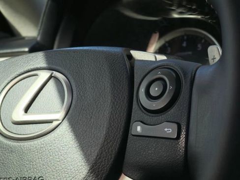 Used 2015 Lexus IS 250 RWD image 18