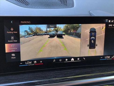 New 2026 BMW X7 xDrive40i w/ M Sport Package AWD/4WD image 13