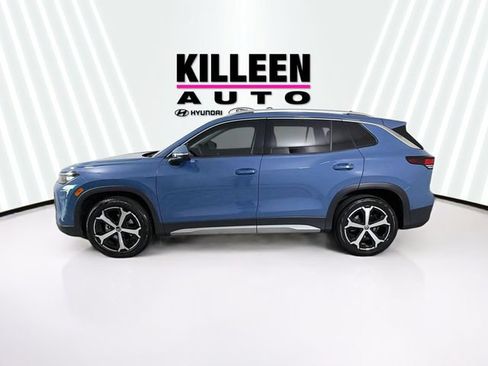 Used 2025 Volkswagen Tiguan SE FWD image 4