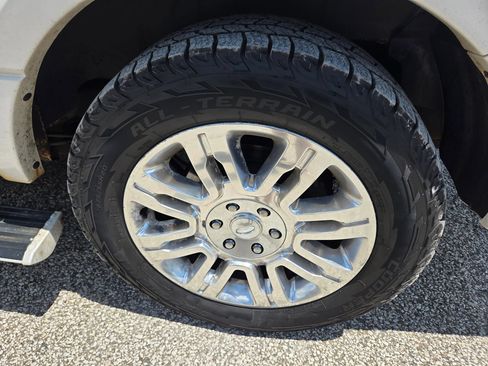 Used 2013 Ford Expedition Limited AWD/4WD image 7