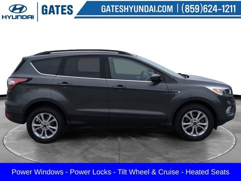 Used 2018 Ford Escape SE AWD/4WD image 3