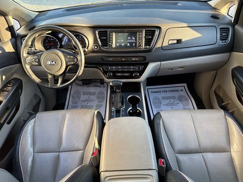 Used 2020 Kia Sedona EX image 29