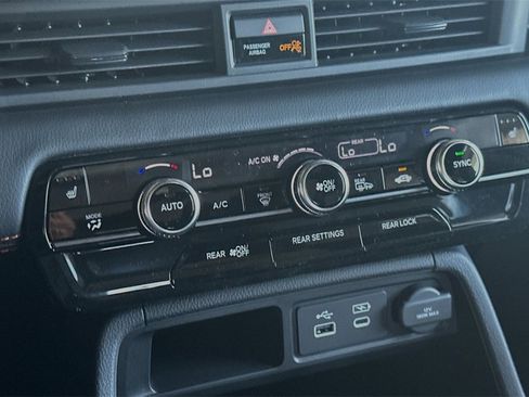 New 2025 Honda Pilot TrailSport image 17