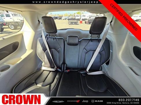 Used 2023 Chrysler Pacifica Limited image 15