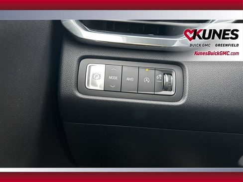 New 2026 GMC Acadia Denali w/ Super Cruise Package image 19