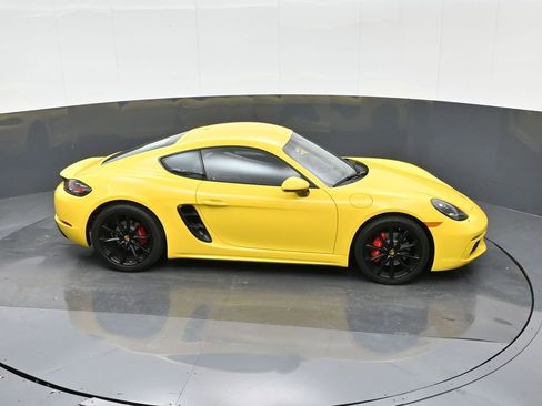 Certified 2024 Porsche 718 Cayman S w/ Premium Package image 31