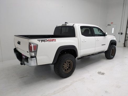 Used 2022 Toyota Tacoma TRD Off-Road image 5