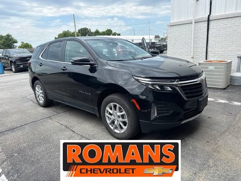 Used 2024 Chevrolet Equinox LT AWD/4WD image 1