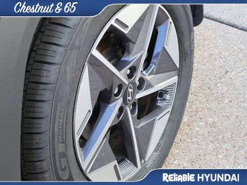 Certified 2025 Hyundai Tucson SEL FWD image 40