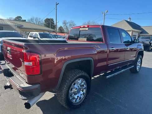 Used 2016 GMC Sierra 2500 Denali w/ Duramax Plus Package image 5