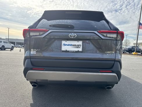 Used 2025 Toyota RAV4 Limited image 9