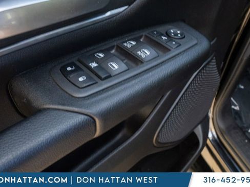 Used 2022 RAM 1500 Big Horn AWD/4WD image 15