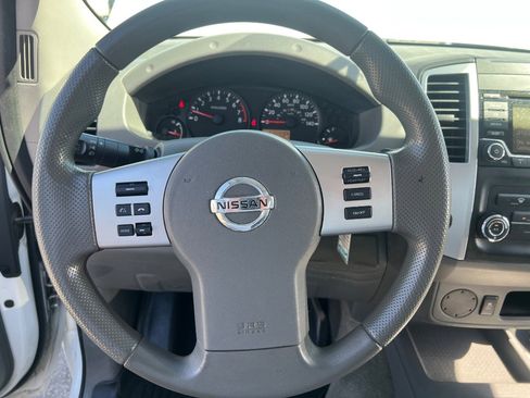 Used 2017 Nissan Frontier S image 16