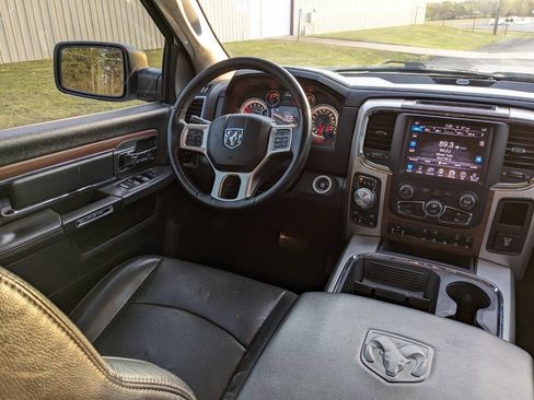 Used 2016 RAM 1500 Laramie w/ Convenience Group image 22