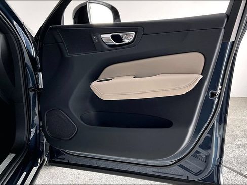New 2026 Volvo XC60 B5 Core AWD/4WD image 10