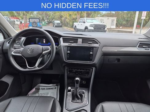 Used 2023 Volkswagen Tiguan SE FWD image 8