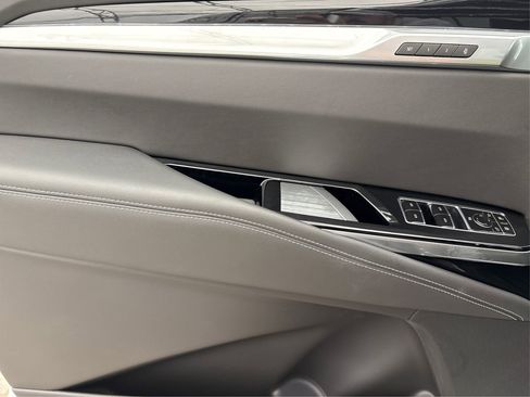 New 2025 Cadillac Escalade ESV Sport w/ Touring Package image 21