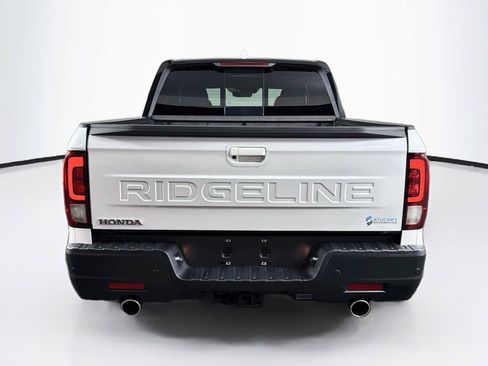 Used 2025 Honda Ridgeline Black Edition image 10