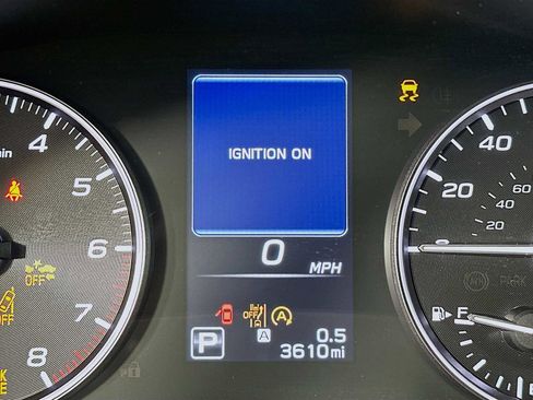 Certified 2025 Subaru Outback Premium w/ Popular Package #1A AWD/4WD image 12