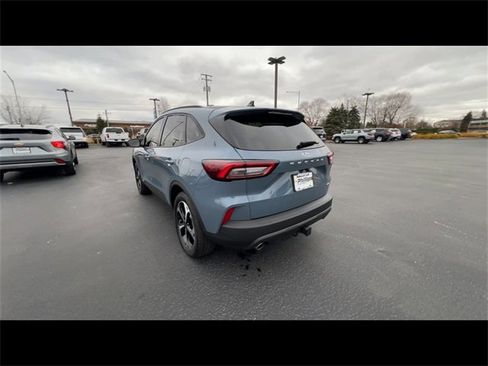 Used 2025 Ford Escape ST-Line Select w/ Class II Trailer Tow Package image 6