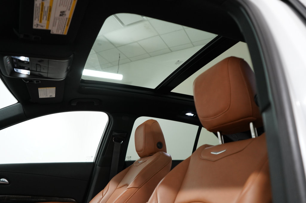 Used 2023 Cadillac XT4 Sport w/ Sun And Sound Package AWD/4WD image 16