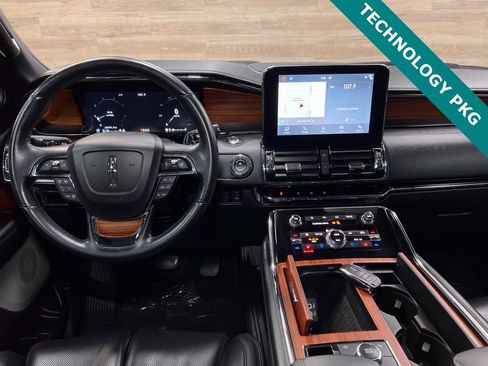 Used 2018 Lincoln Navigator Reserve w/ Technology Package image 2