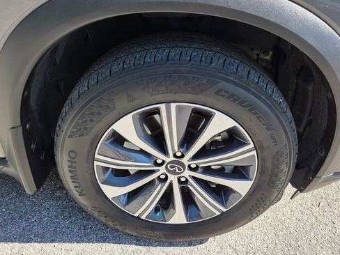 Certified 2025 INFINITI QX60 Pure FWD image 10