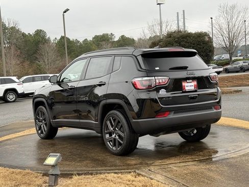 New 2026 Jeep Compass Latitude image 5
